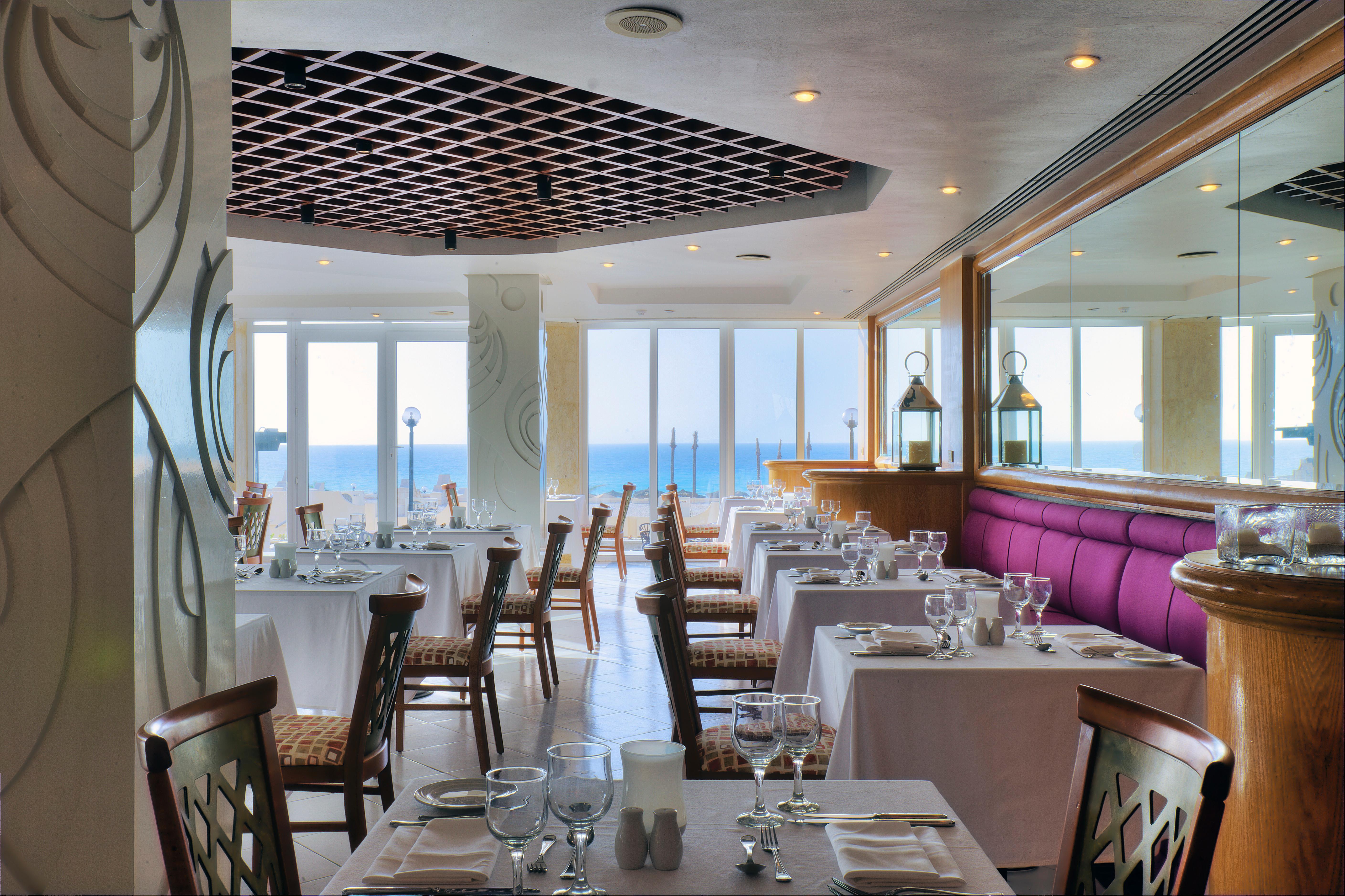 보그 엘 아랍 비치 호텔 보르그 엘 아랍 외부 사진 The restaurant